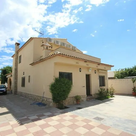 8 - Plaza Mayor Oliva